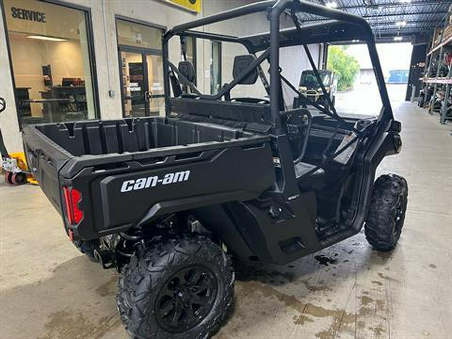 2026 Can-Am Defender DPS HD9