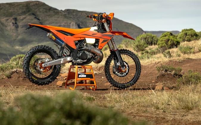 2025 KTM 150 XC-W - KT152611