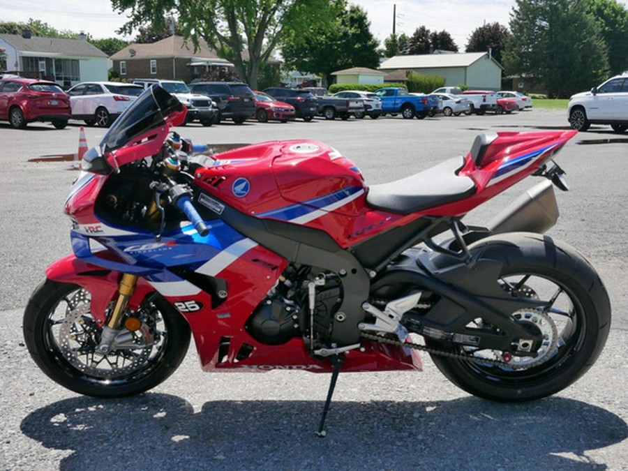 2025 Honda CBR1000RR-R Fireblade SP
