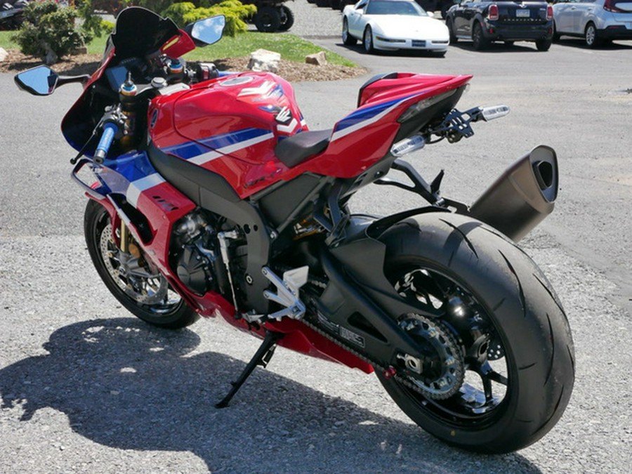 2025 Honda CBR1000RR-R Fireblade SP