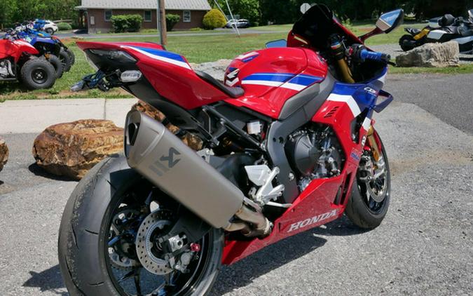 2025 Honda CBR1000RR-R Fireblade SP