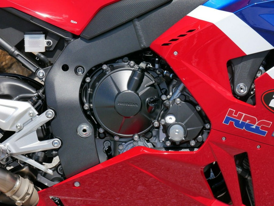 2025 Honda CBR1000RR-R Fireblade SP