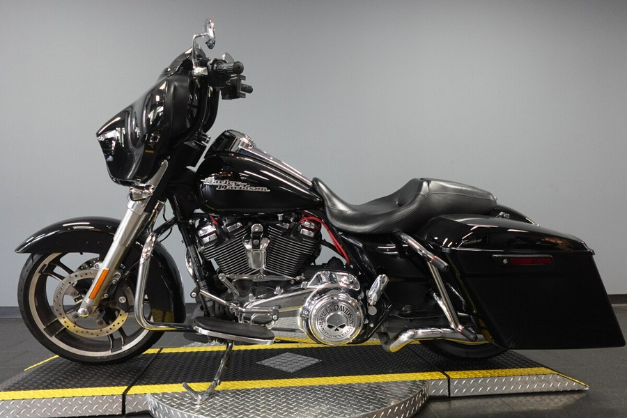 2019 Harley-Davidson Street Glide FLHX