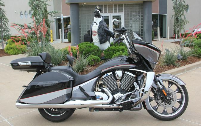 2016 VICTORY MAGNUM BLACK and GRAY