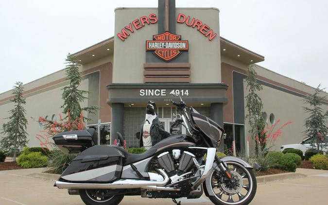 2016 VICTORY MAGNUM BLACK and GRAY