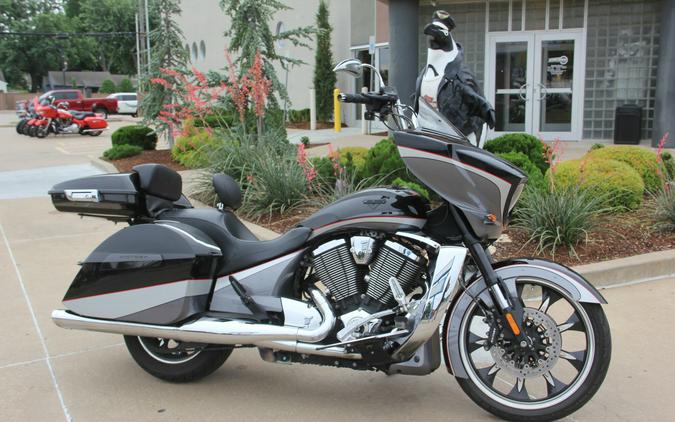 2016 VICTORY MAGNUM BLACK and GRAY
