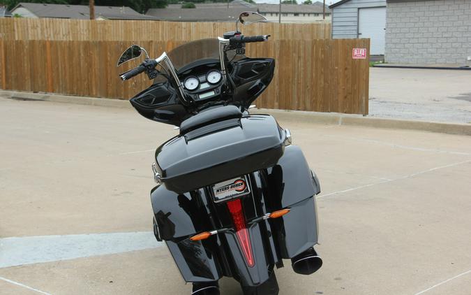 2016 VICTORY MAGNUM BLACK and GRAY