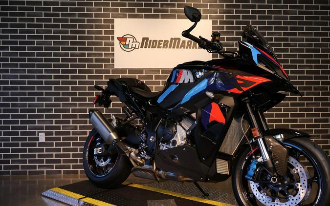 2026 BMW M 1000 XR