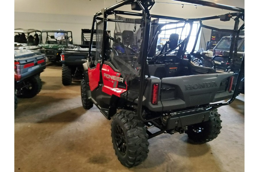 2024 Honda Pioneer 1000-5 Deluxe