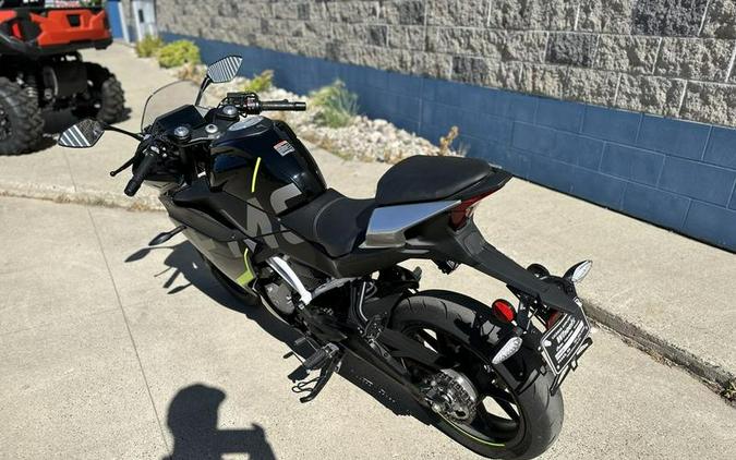 2022 CFMoto 300SS