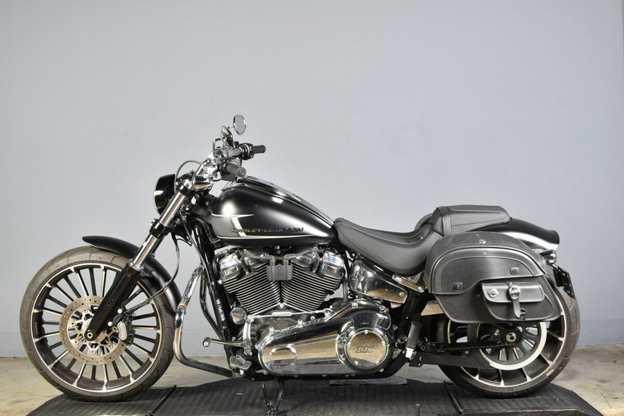 2023 Harley-Davidson Breakout