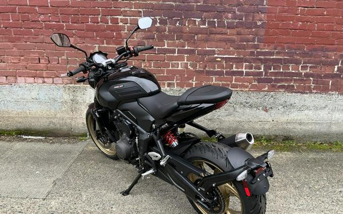 2027 Triumph TRIDENT 800