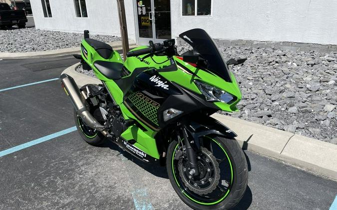 2020 Kawasaki Ninja® 400 ABS KRT Edition