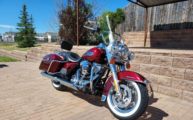 2014 Harley-Davidson Road King Mysterious Red Sunglo