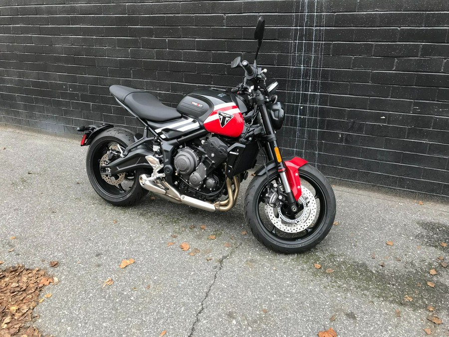 2025 Triumph Trident 660