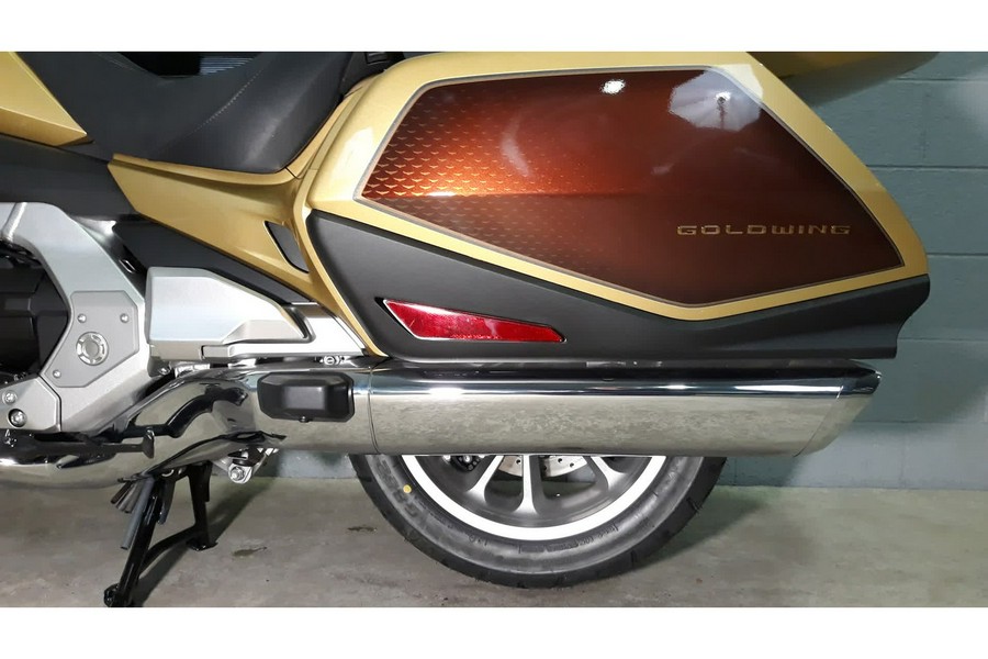 2025 Gold Wing® DCT TOUR 50th Anniversary - Honda