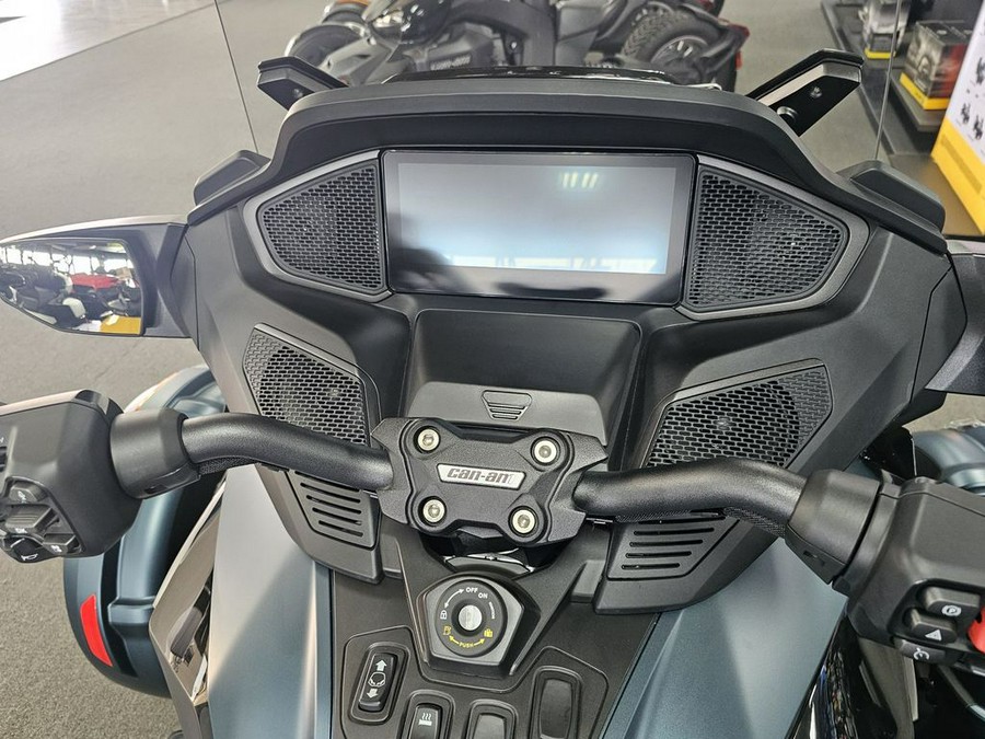 2026 Can-Am® Spyder RT