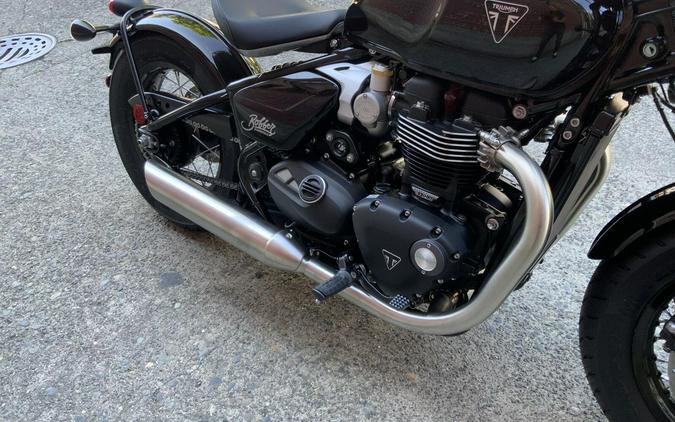 2027 Triumph BONNEVILLE BOBBER