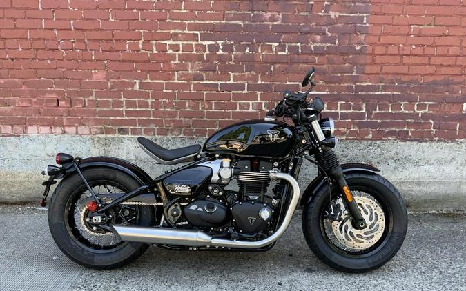 2027 Triumph BONNEVILLE BOBBER