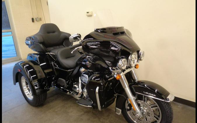 2024 Harley-Davidson Tri Glide® Ultra