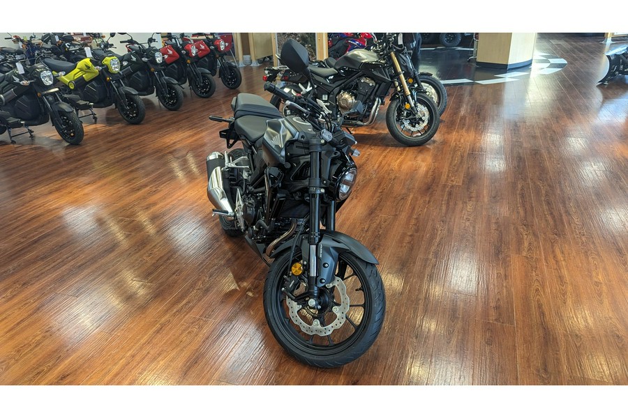 2025 Honda CB300R ABS