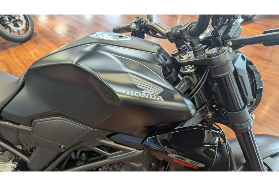 2025 Honda CB300R ABS