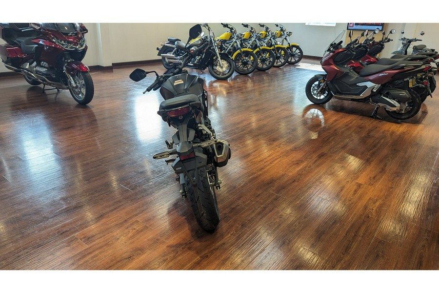 2025 Honda CB300R ABS