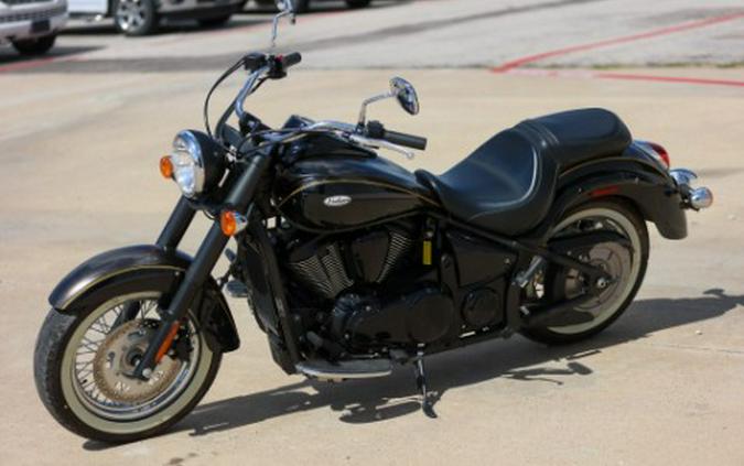 2023 Kawasaki Vulcan 900 Classic