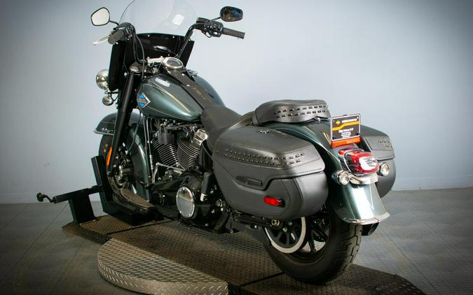 2025 Harley-Davidson Heritage Classic FLHC