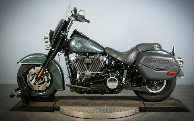 2025 Harley-Davidson Heritage Classic FLHC