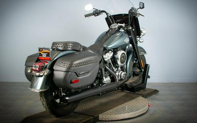 2025 Harley-Davidson Heritage Classic FLHC