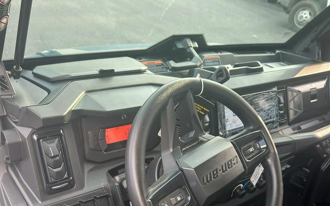 2026 Can-Am Defender Limited HD11