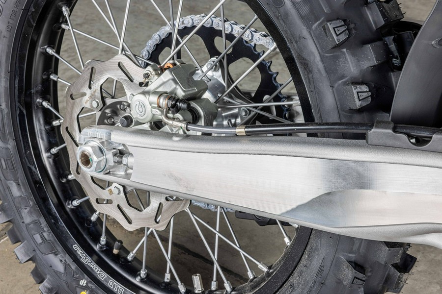 2027 Husqvarna TE 300 - VM354213