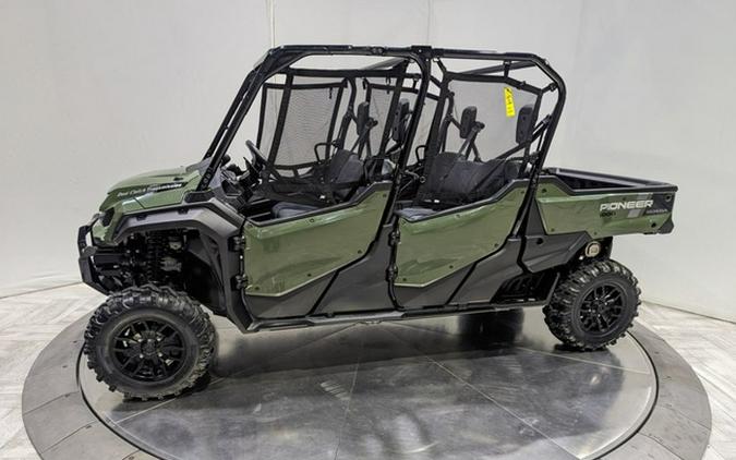 2023 Honda Pioneer 1000-6 Deluxe Crew