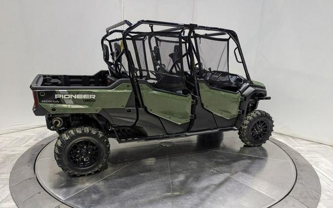 2023 Honda Pioneer 1000-6 Deluxe Crew