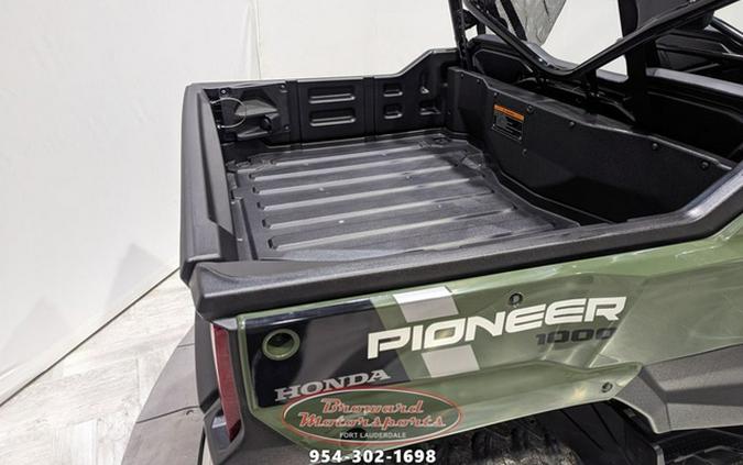 2023 Honda Pioneer 1000-6 Deluxe Crew