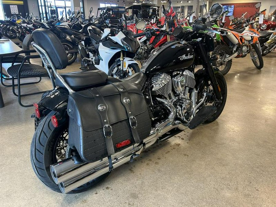 2022 Indian Motorcycle® Super Chief® Limited Black Metallic