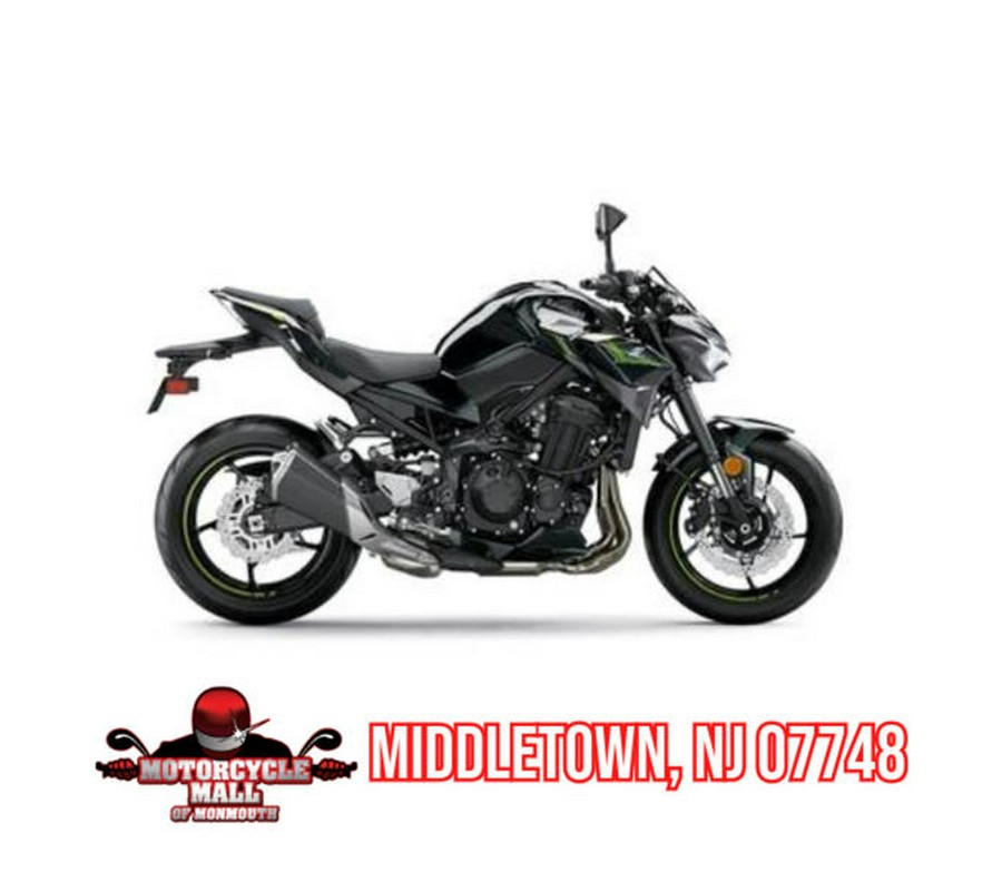 2024 Kawasaki Z900 ABS Metallic Spark Black/Metallic Matte Dark Gray