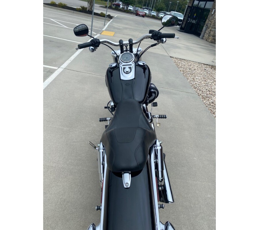 2012 Harley-Davidson Fat Bob Vivid Black