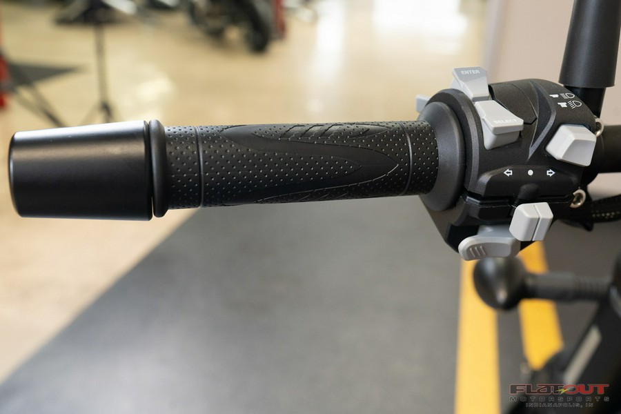 2023 QJMOTOR SRV300 (New Old Stock)