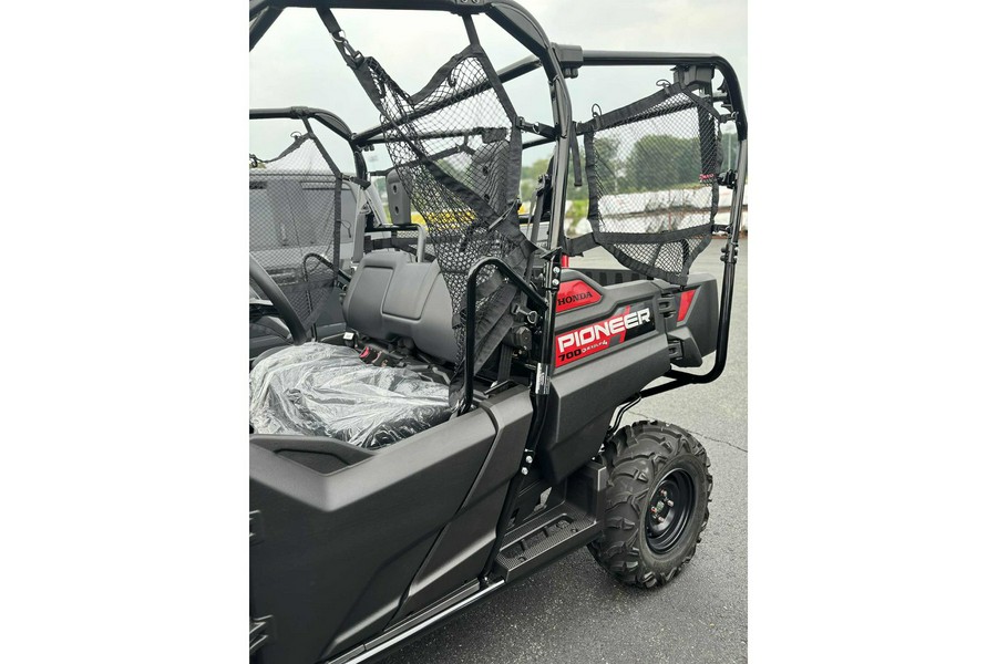 2026 Honda PIONEER 700-4