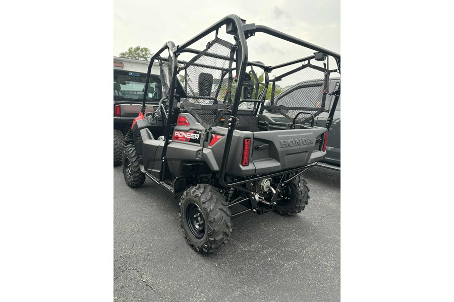 2026 Honda PIONEER 700-4