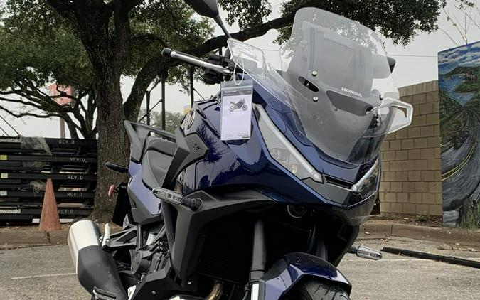 2025 Honda® NT1100 DCT