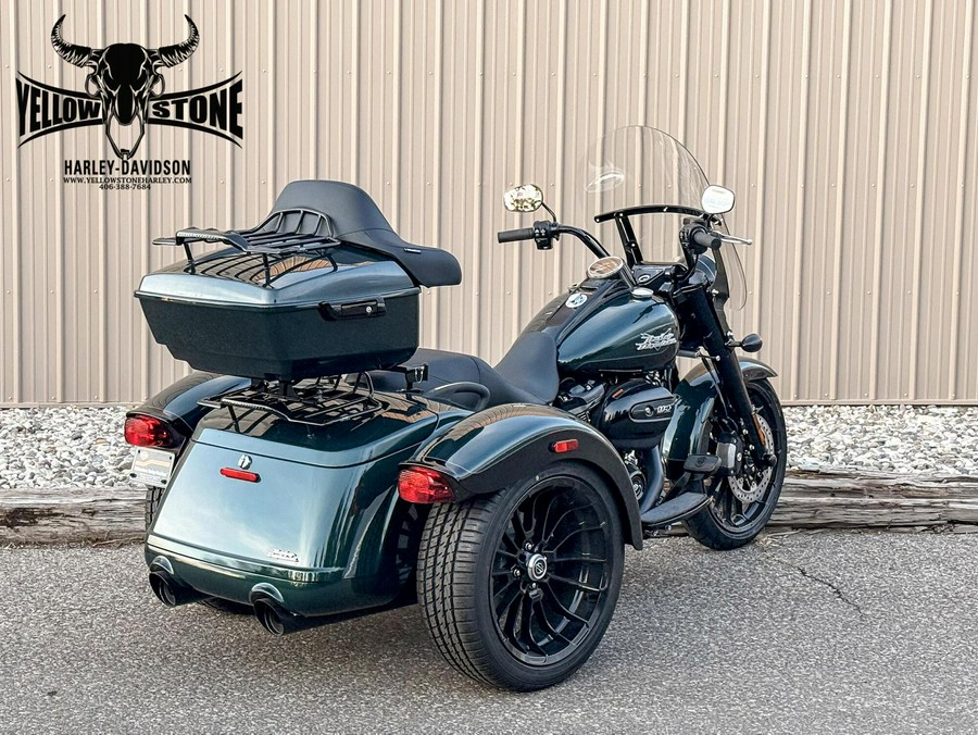2024 Harley-Davidson® Freewheeler® Alpine Green / Vivid Black