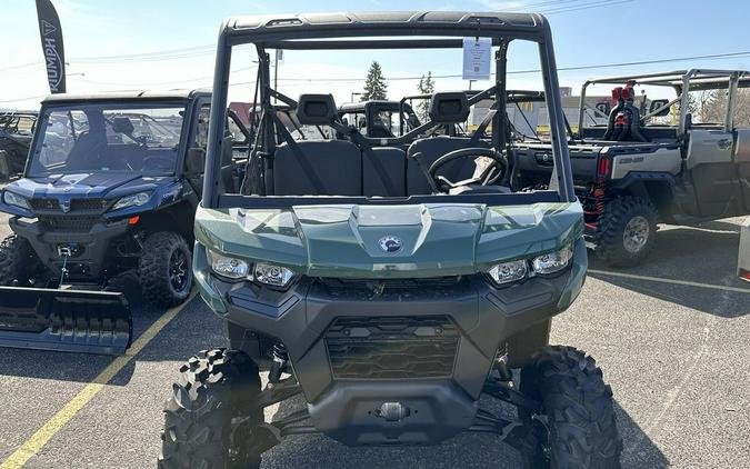 2023 Can-Am® Defender DPS HD10 Tundra Green