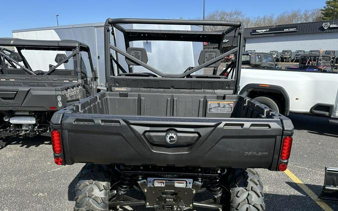 2023 Can-Am® Defender DPS HD10 Tundra Green