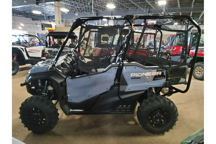 2024 Honda Pioneer 1000-5 Deluxe