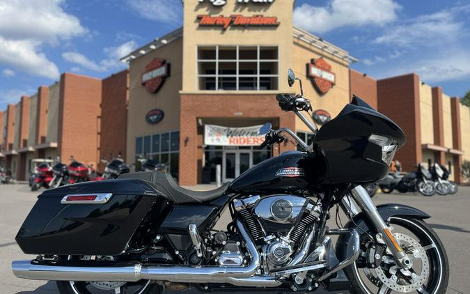2025 Harley-Davidson® Road Glide® FLTRX Vivid Black