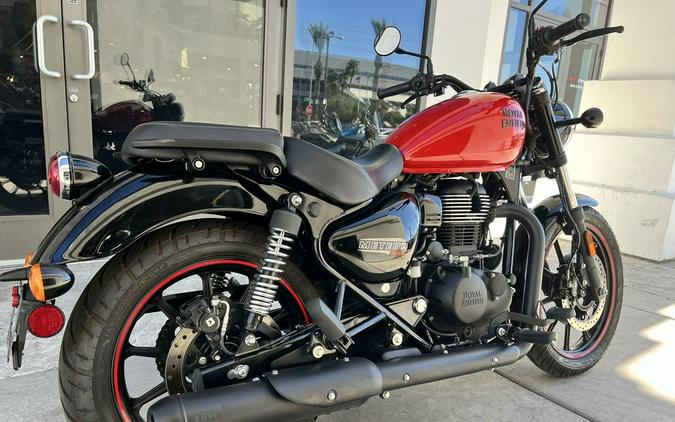 2022 Royal Enfield Meteor 350 Fireball Red