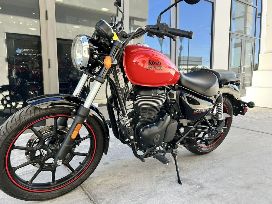 2022 Royal Enfield Meteor 350 Fireball Red